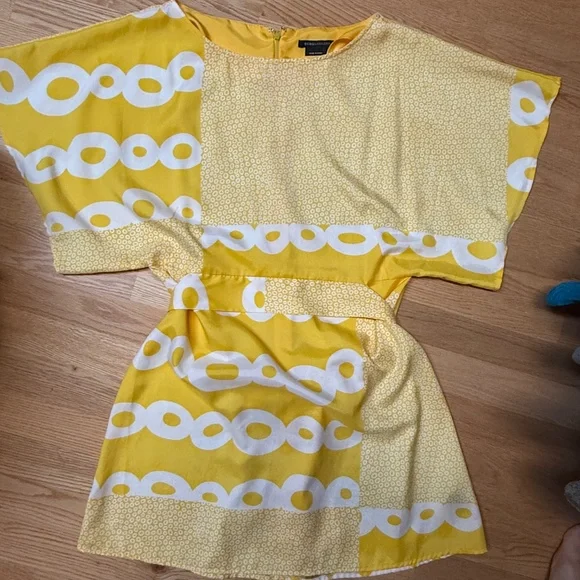 BCBG Max Azria - Picture 7 of 7